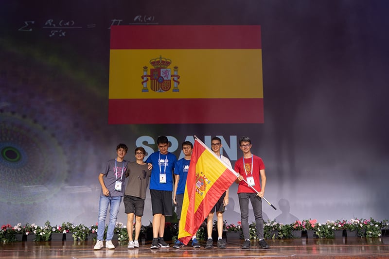 Archivo:Equipo español IMO 2022.jpg